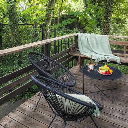 Garden House Apartments-3